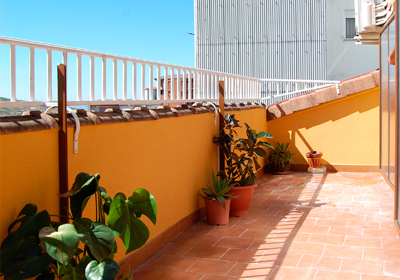 Nuestras nueve habitaciones disponen de terraza con vistas a la Sierra de Tormantos.